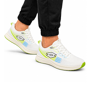 WHITE SPORTS RUNNING SHOE FOR ME...
